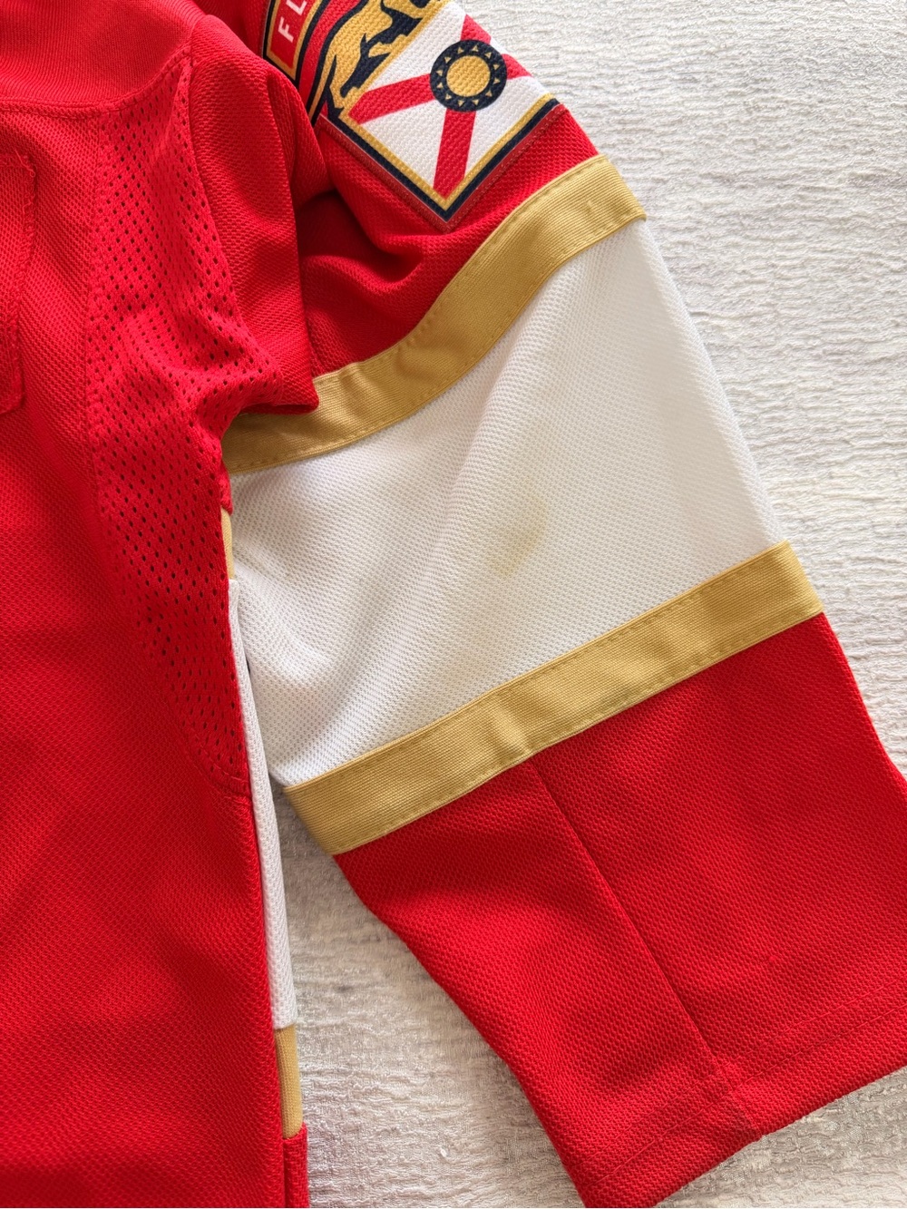 Florida Panthers Kids Red NHL Hockey Jersey Size S/M HUBERDEAU - Picture 9 of 10